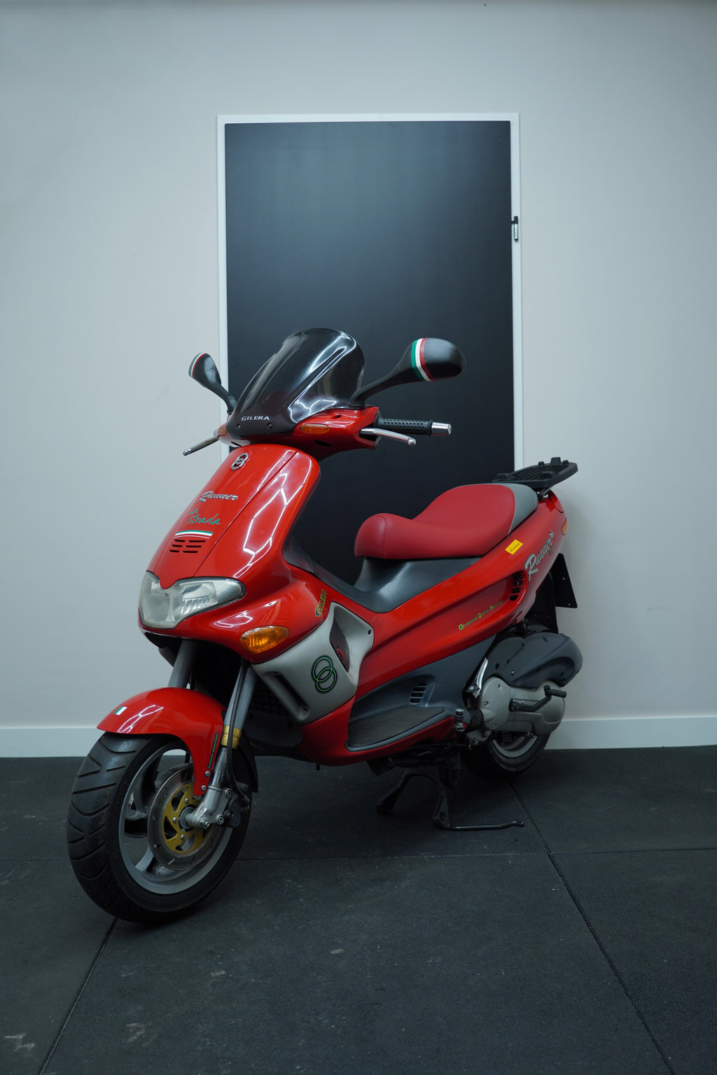 Gilera runner 125cc FX | Duitse papieren