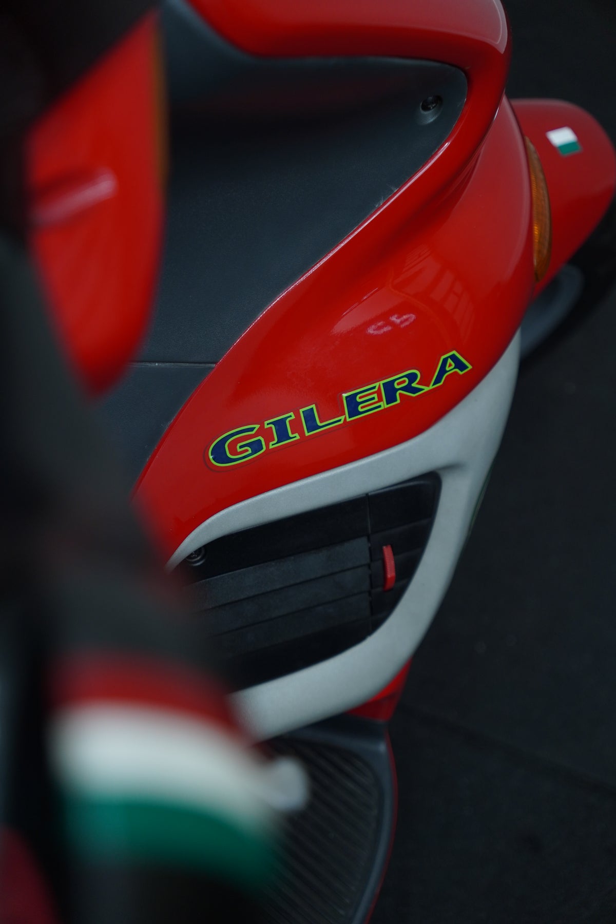 Gilera runner 125cc FX | Duitse papieren