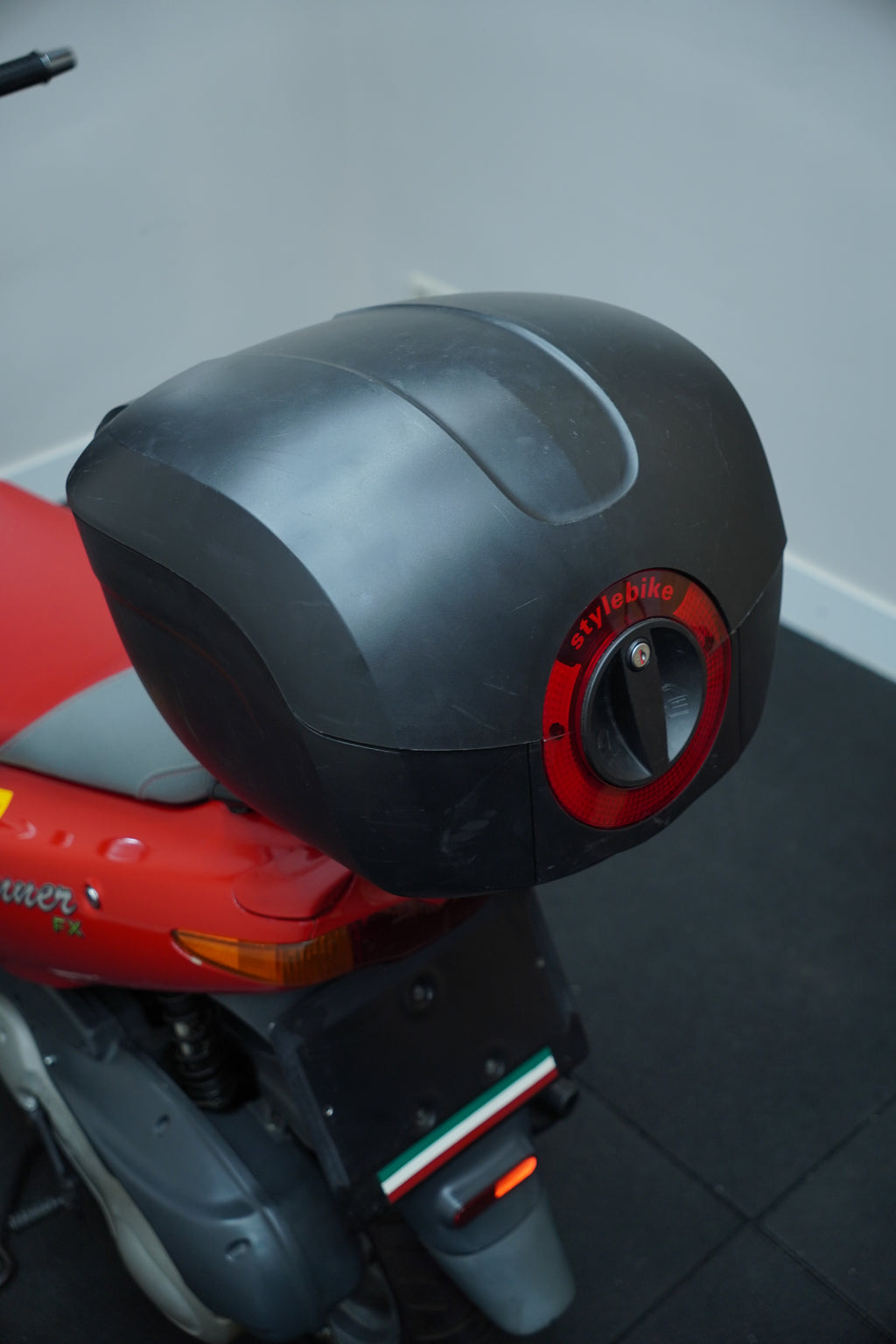 Gilera runner 125cc FX | Duitse papieren